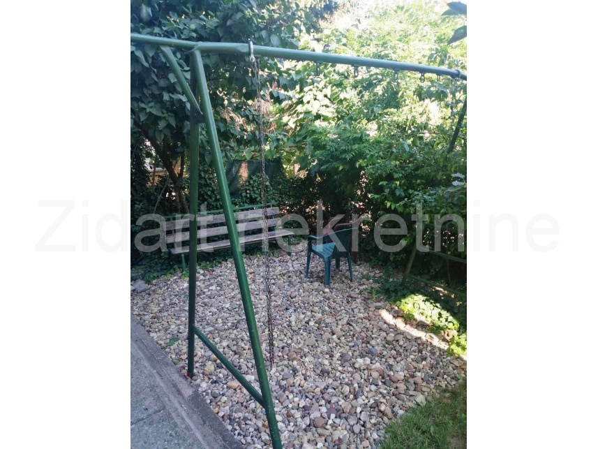 Будинок, 1313 м², 95 000$ — FAKTOR